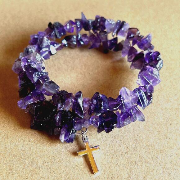 Amethyst Chip Wrap Bracelet w Silver Tone Cross Charm - Picture 1 of 5